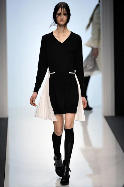 Look 37